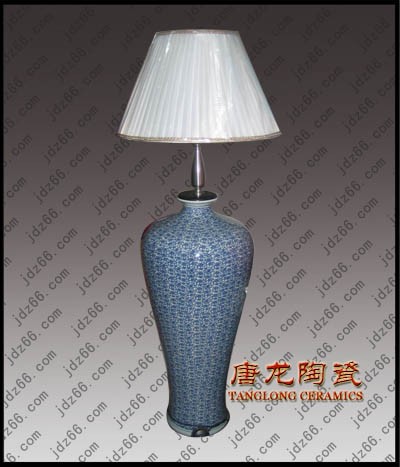 供应陶瓷灯具家居日用台灯，家居装饰品，陶瓷台灯，落地灯，挂灯